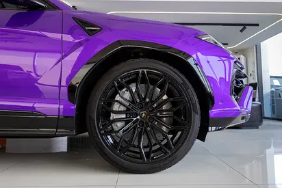 2026 Lamborghini URUS — фото 8