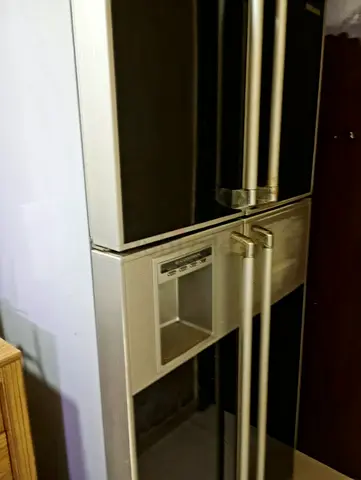 Large side-by-side refrigerator with water dispenser - good condition