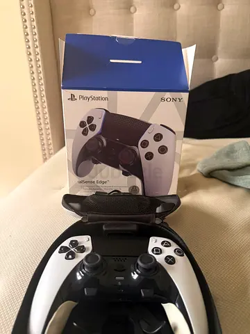 PlayStation 5 DualSense Wireless Controller - White (Good Condition)