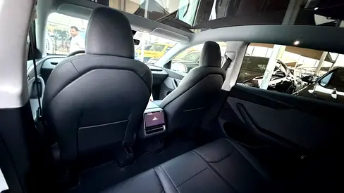 2026 Tesla MODEL Y thumbnail 12