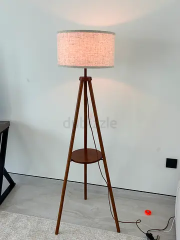 Floor lamp