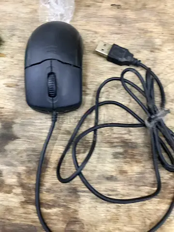 Wired USB Optical Computer Mouse - Black, Used