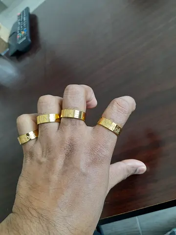 NIKE & Reebok logo 4 Gold-Colored Men's & Couples Rings (Used)