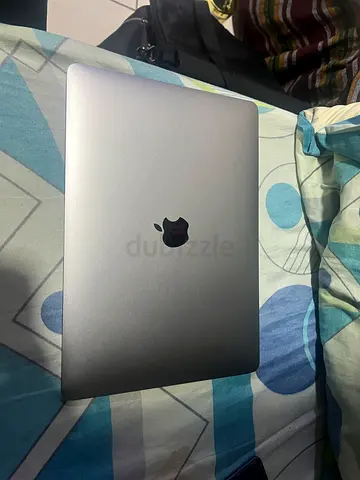 MacBook M1