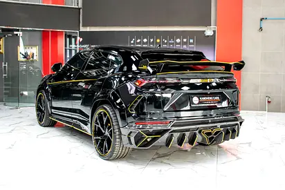 2019 Lamborghini URUS photo 5