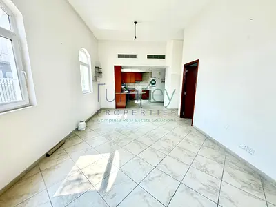 Corner unit | Brighter | spacious | Low floor