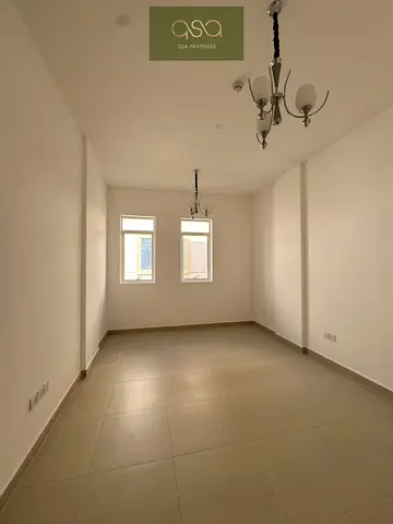 BRAND NEW APARTMENT // BRAND NEW BUILDING