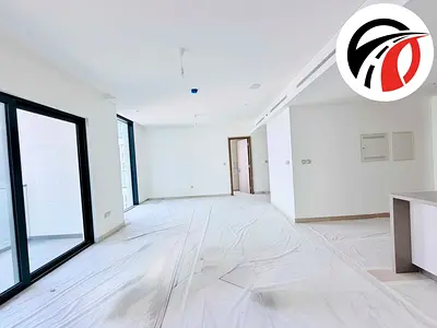 Spacious 2 BR || Maid Room ||High Floor || Sea View