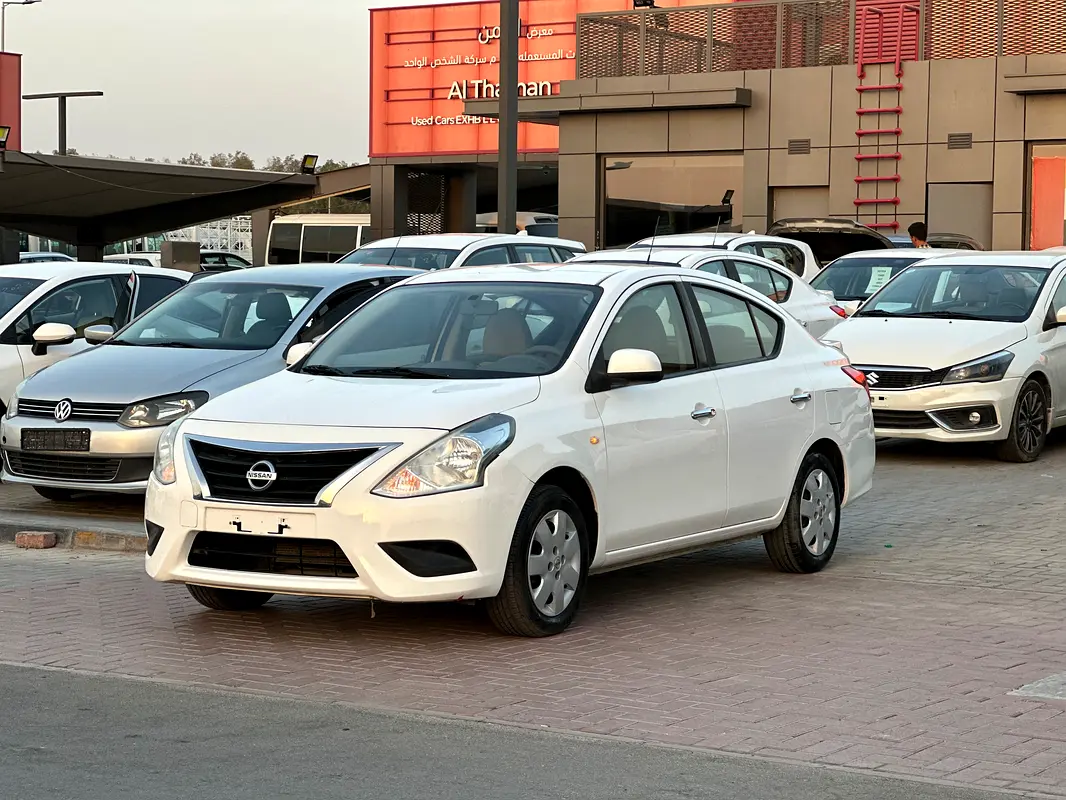 Nissan Sunny 2023