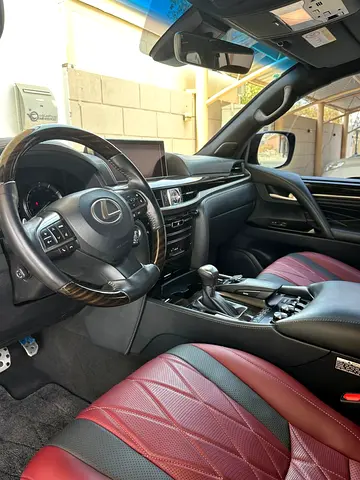2019 Lexus LX-SERIES 照片 9
