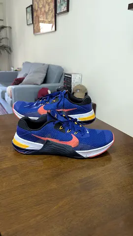 USED sneaker for sale / 46 EU
