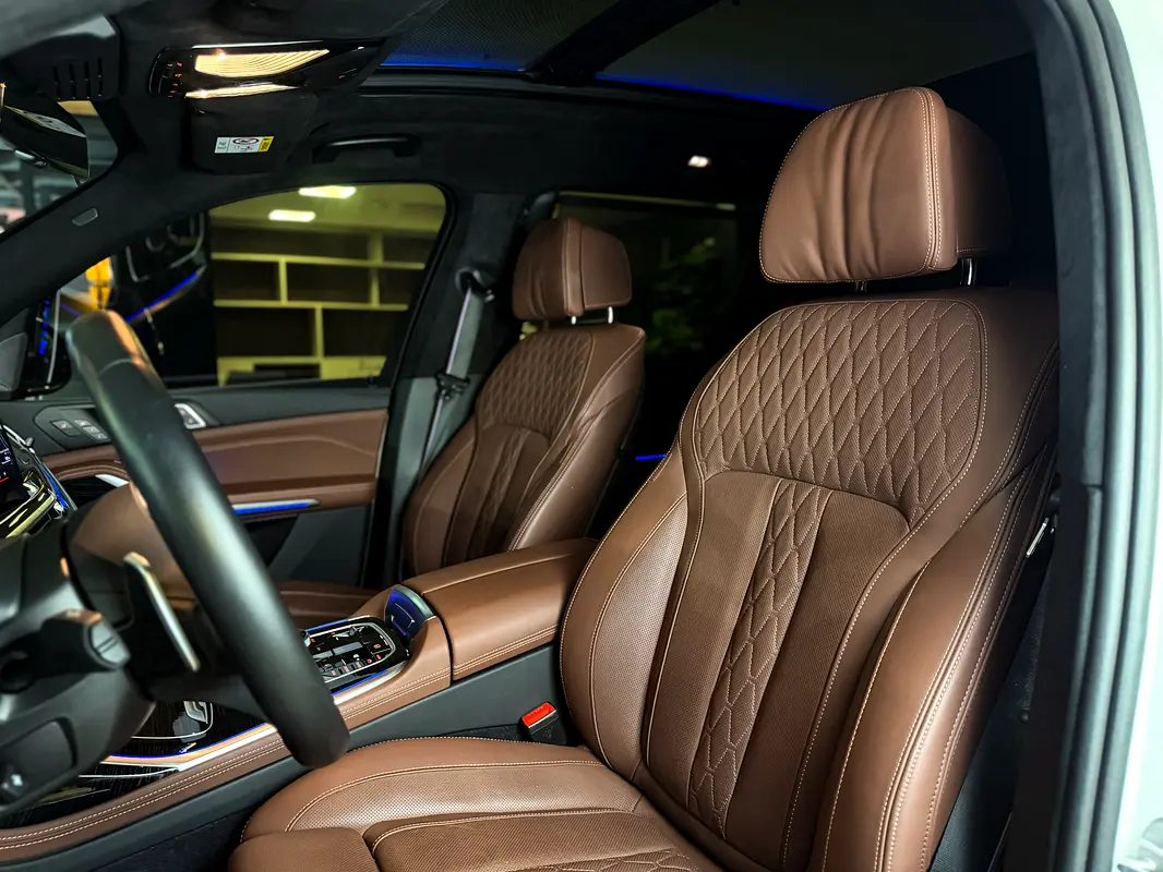 BMW X7 2025