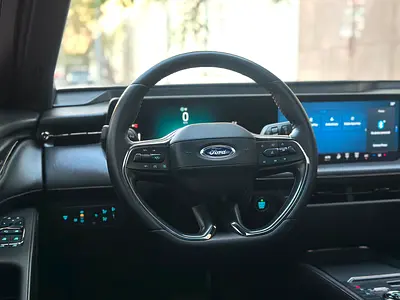 2023 FORD TAURUS 照片 19