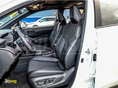 صورة 14 لـ 2026 Toyota COROLLA CROSS