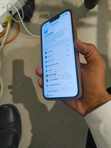 Apple iPhone in good condition with case — unlocked e sim onliy