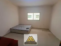 One bedroom and separate living room, one bathroom, built-in wardrobes, central air conditioning, ba