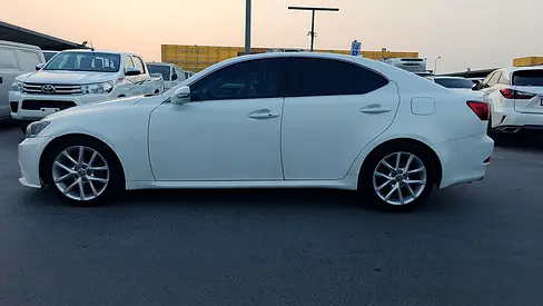 صورة 6 لـ 2013 Lexus IS-SERIES