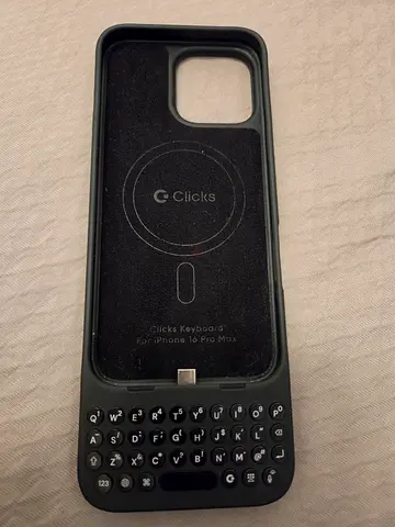 Clicks Keyboard for iPhone 16 Pro Max - Black Onyx