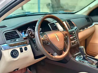 صورة 12 لـ 2014 Lincoln MKS
