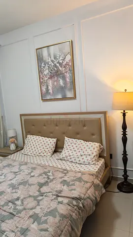 Home centre King bed