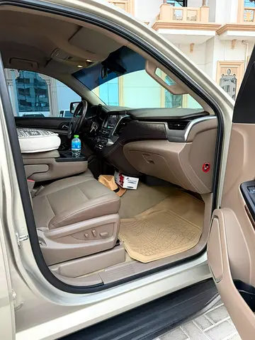 2016 Chevrolet SUBURBAN 照片 12