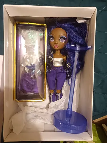 Rainbow high Krystal bailey indgo fashion doll