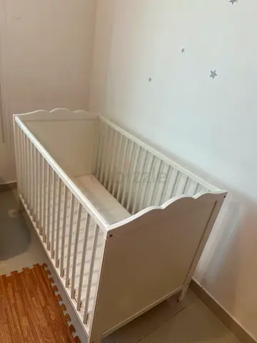 IKEA White Wooden Baby Crib - Good Condition with new mattress (non used)