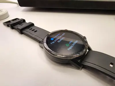 Honer smart watch, due to money emergency