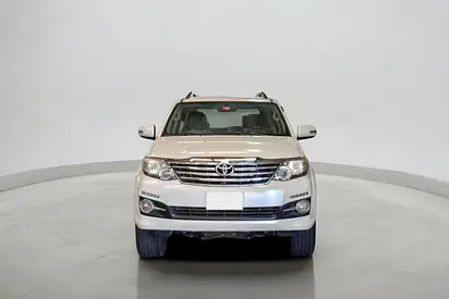 2015 Toyota FORTUNER — фото 8