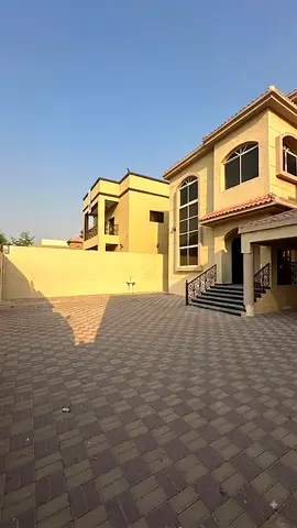 Luxury 5-Bedroom Villa for Annual Rent in Al Mowaihat 1, Ajman