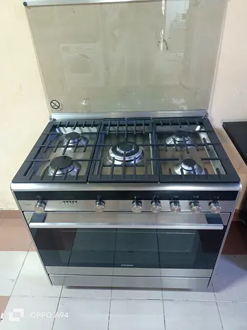 Siemens 90cm Stainless Steel IQ700 Dual fuel Range with Oven - Good Condition