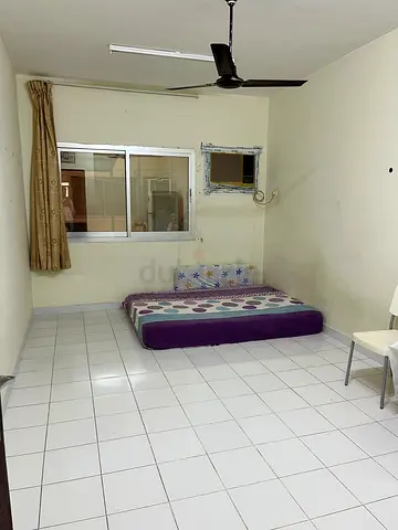 Spacious family room available-in Bur Dubai near Al Ghubaiba bus station.