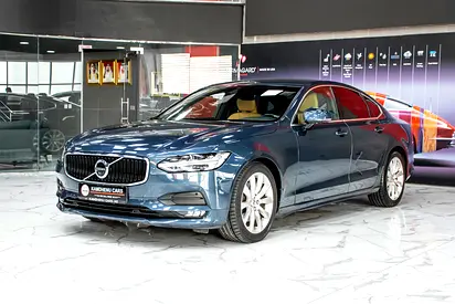 Volvo S90 Momentum 2019 GCC Specs - Well Maintained