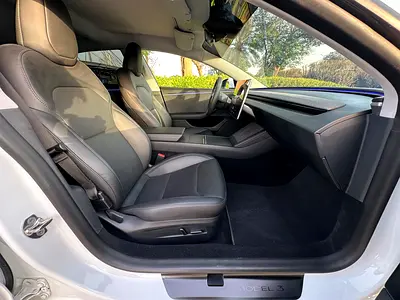 2024 Tesla MODEL 3 — миниатюра 11