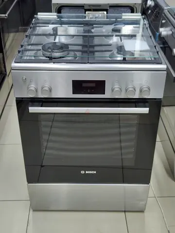 Bosch new model 60/60 size freestanding gas cooker with oven, stainless steel (used) delivery free