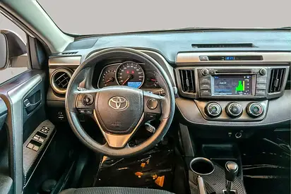 2015 Toyota RAV 4 — фото 9
