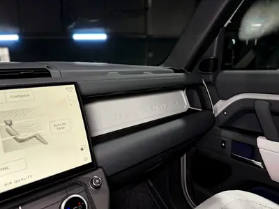 2026 LAND Rover DEFENDER — миниатюра 13