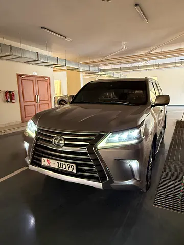2016 Lexus LX-SERIES 照片 2