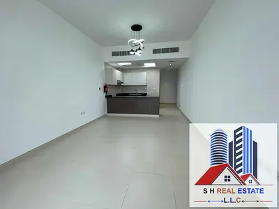 Like new spacious studio with balcony and big kitchen only 45k