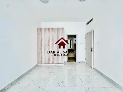 Very Huge Apartment | 5 Cheque Payment | Ready To Move Front Of Claro Coffe | 1 Wardrobe !