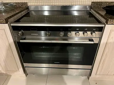 Free delivery Siemens iQ500 Electric Range with Ceramic Hob and Oven 90 cm