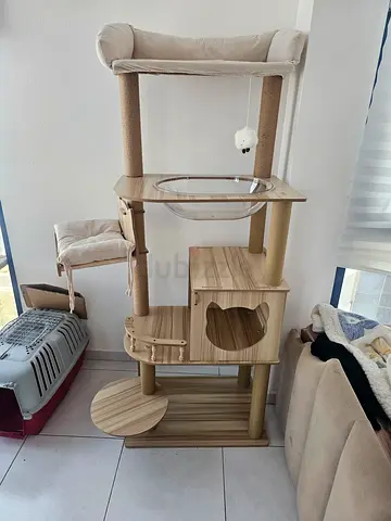 Cat tree