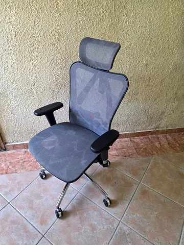 Model Sihoo M57 Adjustable Office Chair With 3D Arm Rests And Lumbar Support - High Back With Breath