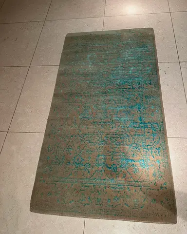 Wool and silk rug (0.8x1.5)