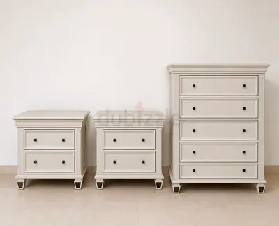 Solid Malaysian Wood Bedroom Furniture Set – 2 Nightstands + 5-Drawer Chest