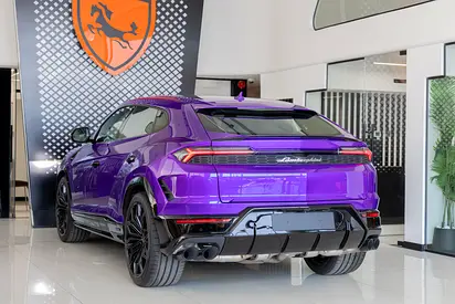 2026 Lamborghini URUS — фото 6