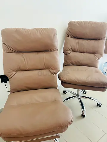 2 comfortable office chairs (1 month old)