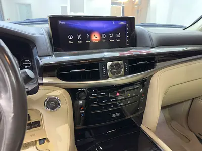 صورة 13 لـ 2017 Lexus LX-SERIES