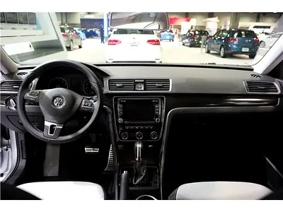 2015 Volkswagen PASSAT — фото 3