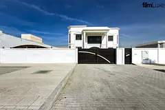 Spacious Villa With Nearby School & Hospital